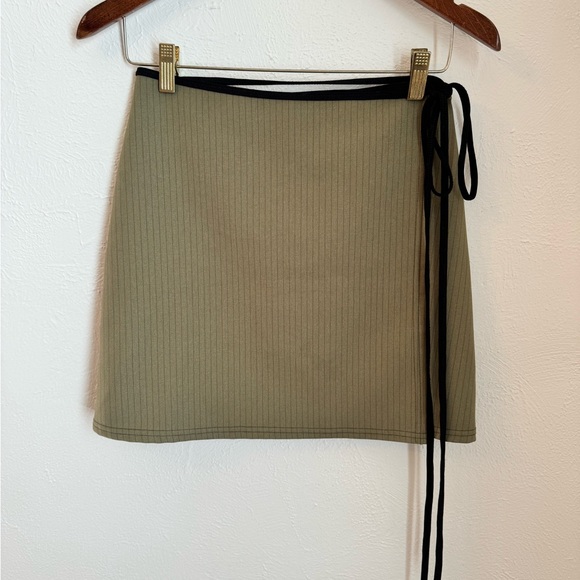 HISSY FIT Wrap Skirt - Picture 4 of 7